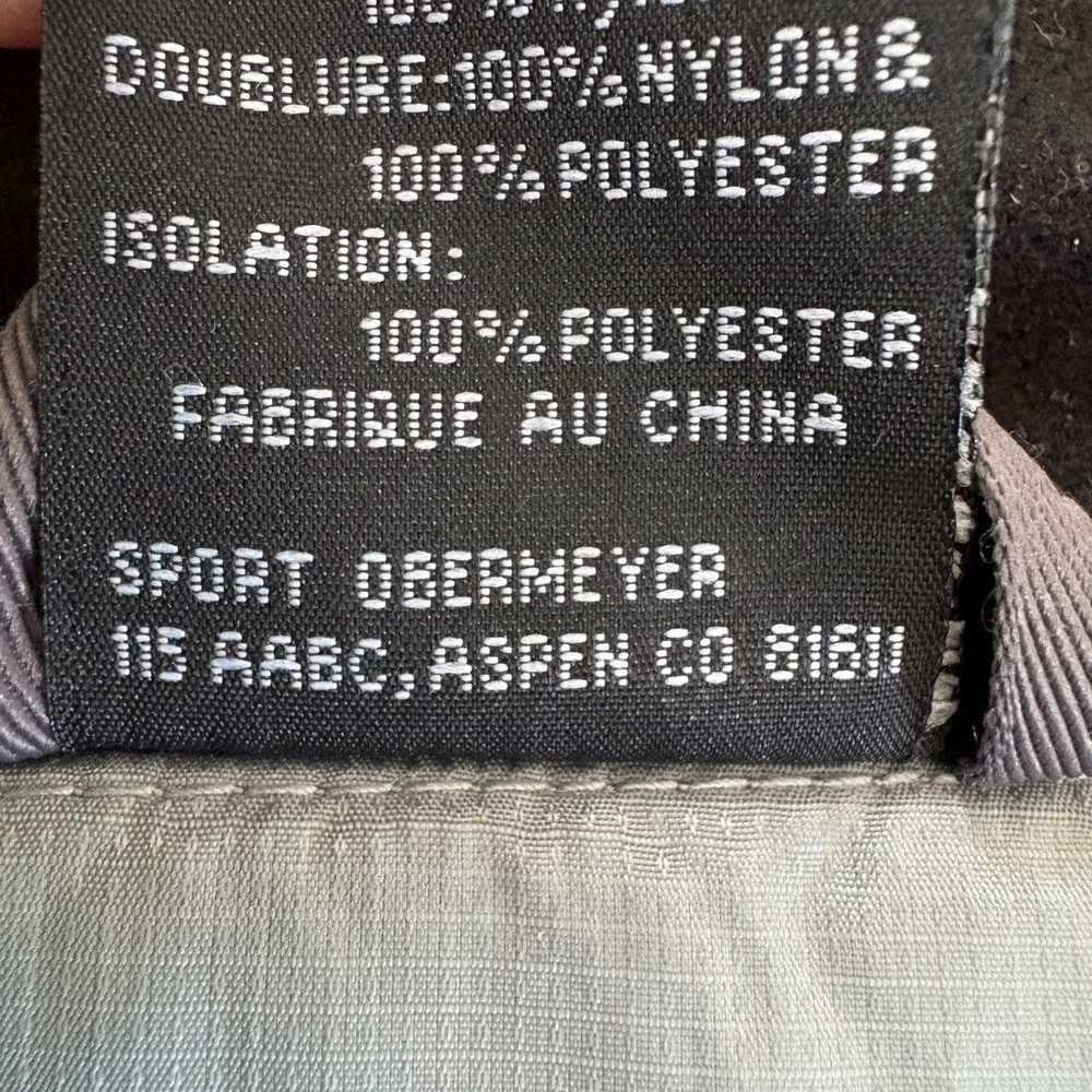 Obermeyer Men's Vest. Large. NWOT. Cool Interior Retro Winter Sports Graphics
